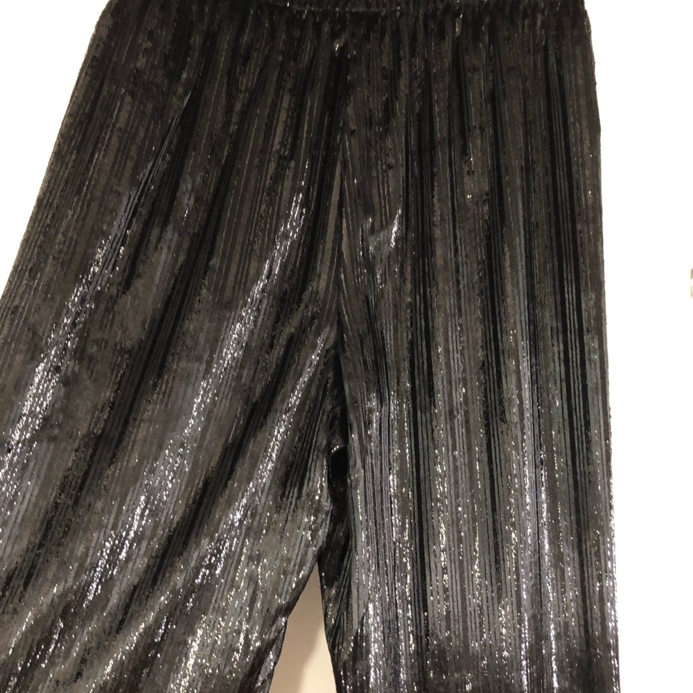 Alice + Olivia by Stacey Bendit NWT Black Shiney Stripped Dress Pants XS